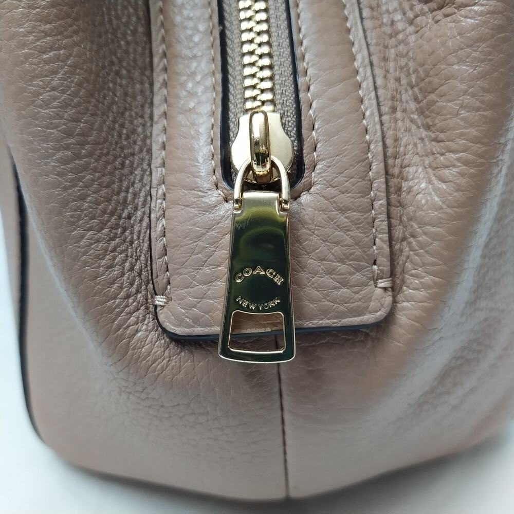 Coach Hallie Beige Leather 3 Compartments Shoulder Bag - Picture 16 of 16